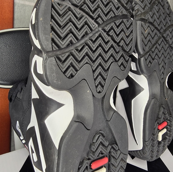 Fila MB 1VB90140-014 Jamal Mashburn Black White Basketball M3 - Picture 12 of 14